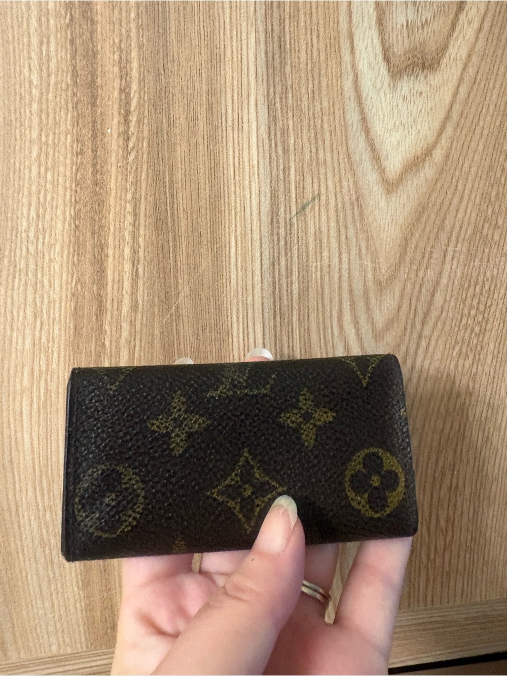 Auth Louis Vuitton Monogram Key Holder - Picture 2 of 8